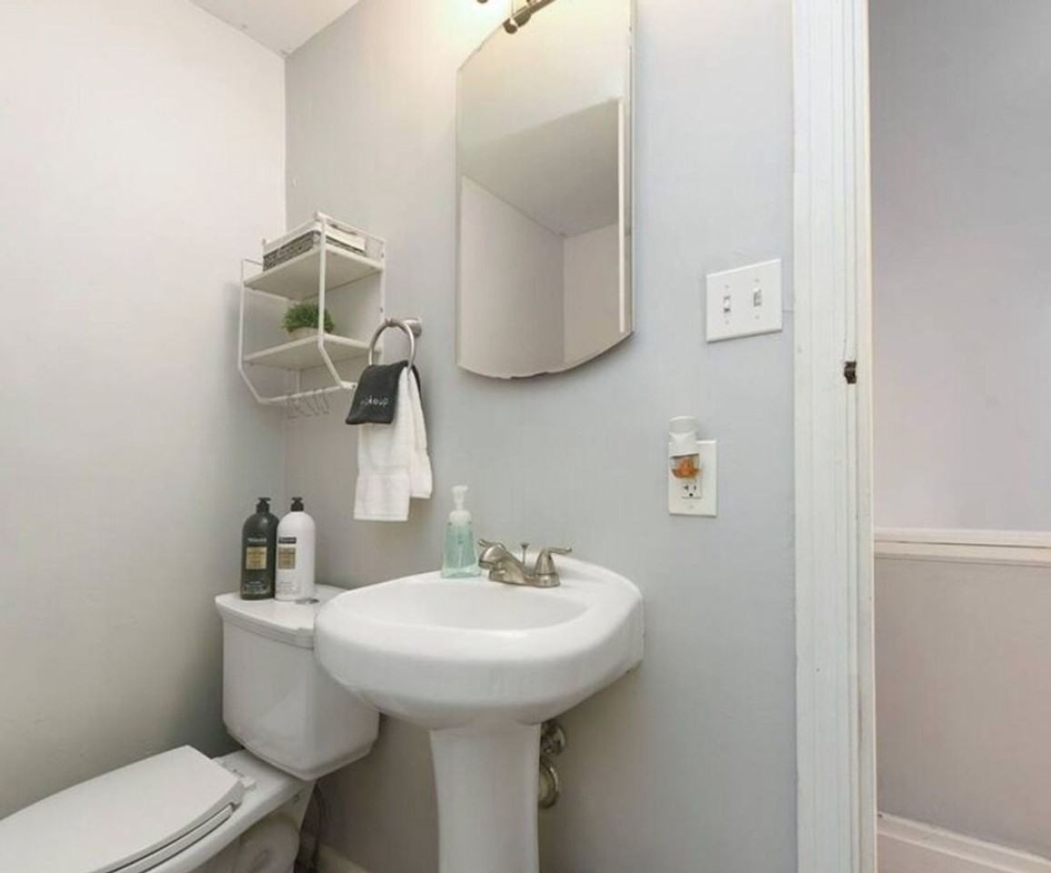 2134 East Carson Street - Photo 7 of 37