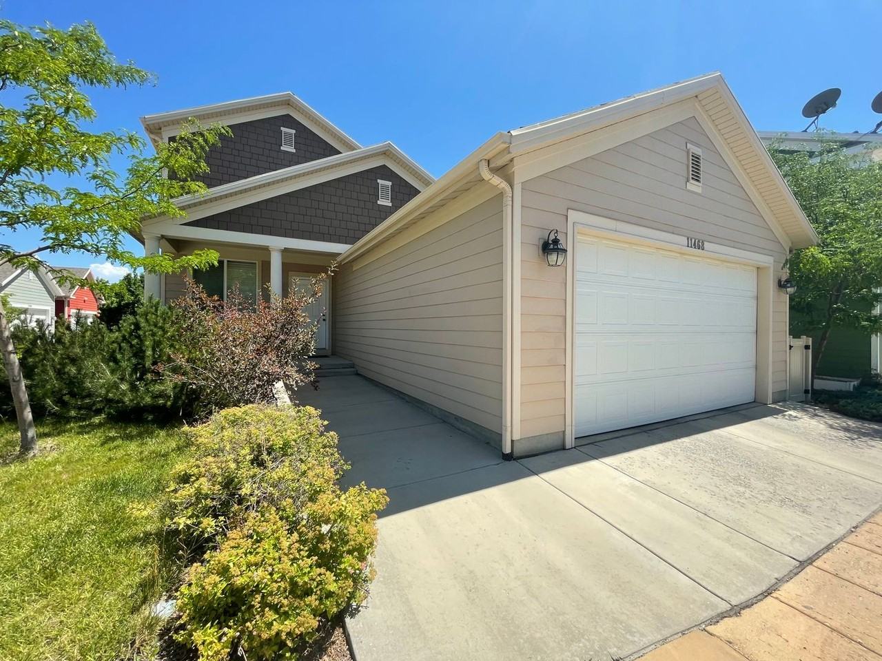 11468 S Open View Ln - Photo 2 of 25