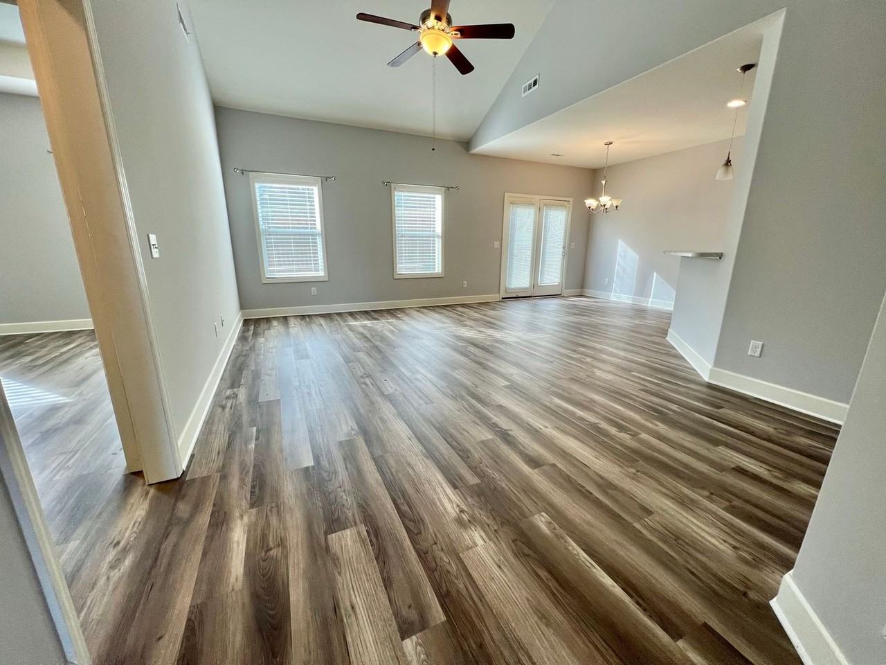 3791 Willow Creek Rd - Photo 4 of 19