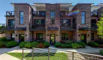 featured image of 1035 Chester Ave #2