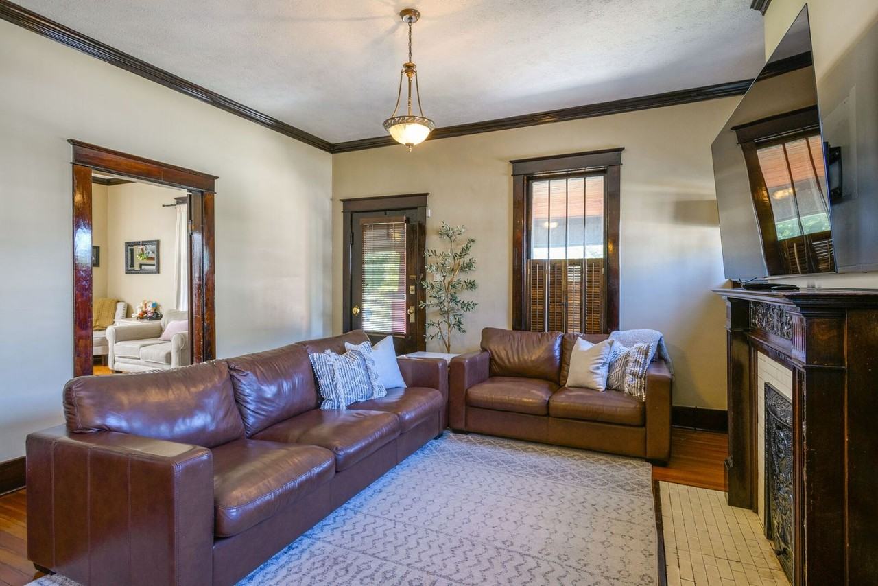 801 Shelby Ave - Photo 5 of 37