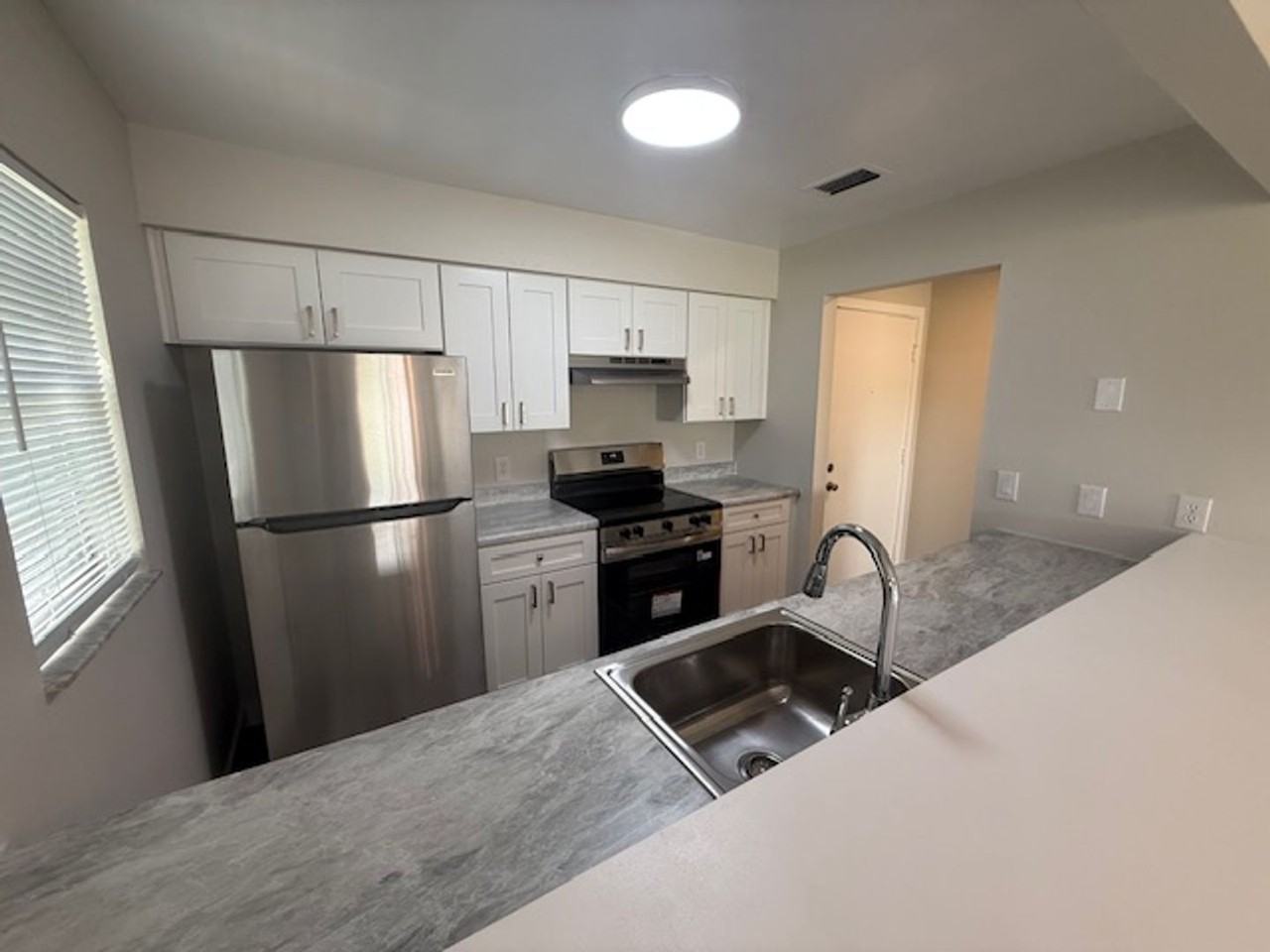 457 Knox Mcrae Dr - Photo 3 of 17