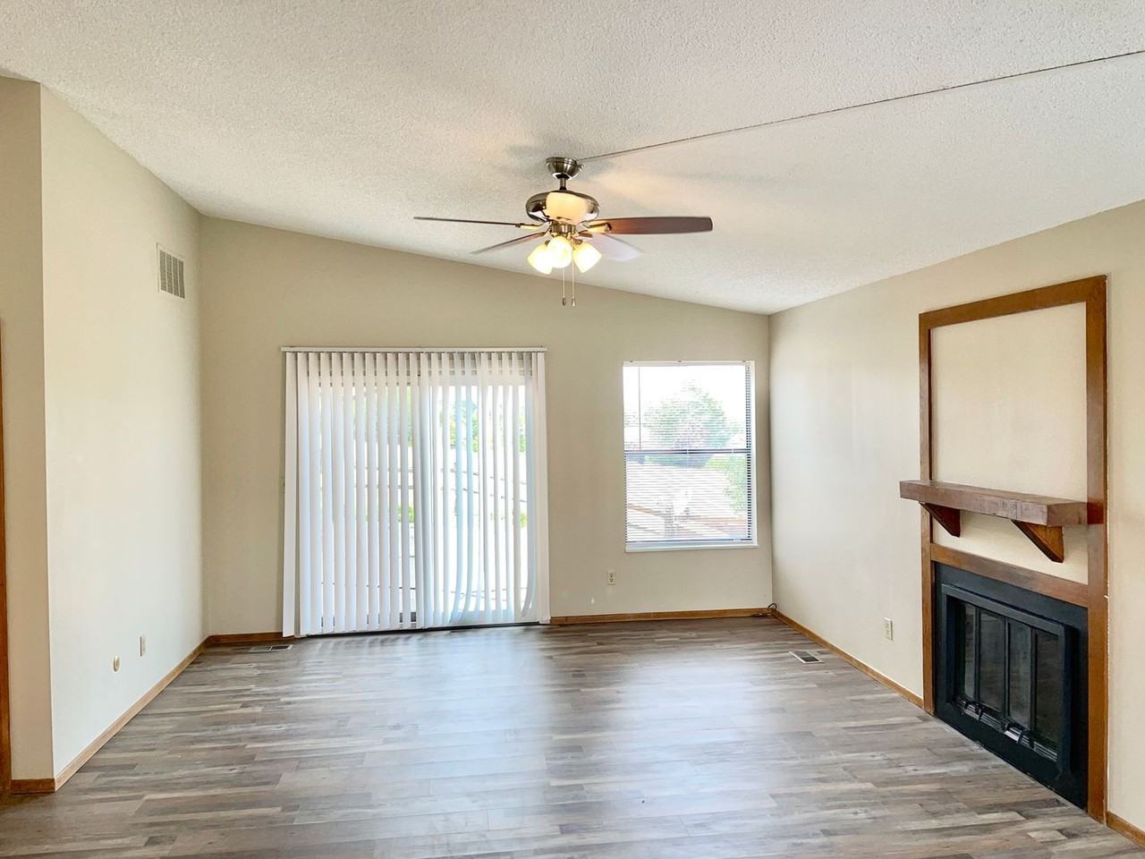 2329 Dublin Blvd - Photo 4 of 17