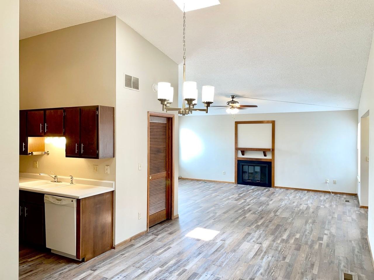 2329 Dublin Blvd - Photo 7 of 17