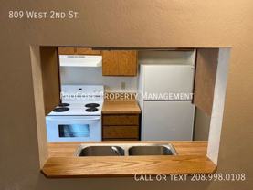809 W 2nd St - Photo 1 of 1