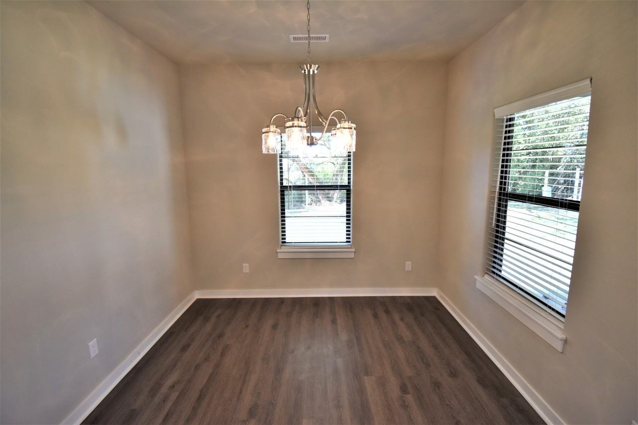 481 N Tacoma St - Photo 7 of 24