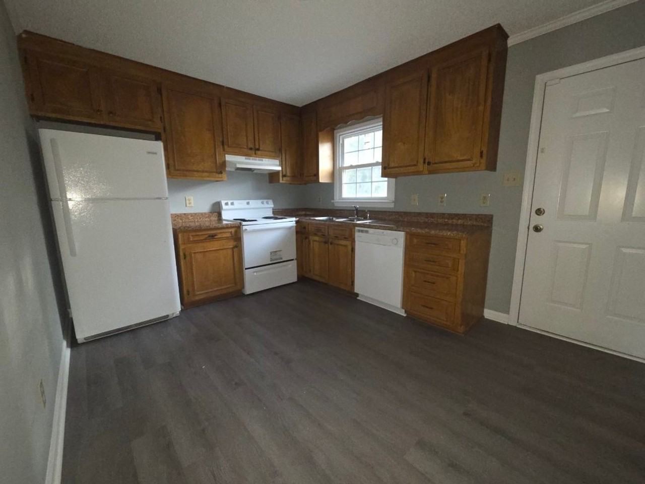 502 N Audubon Ave #B - Photo 4 of 10