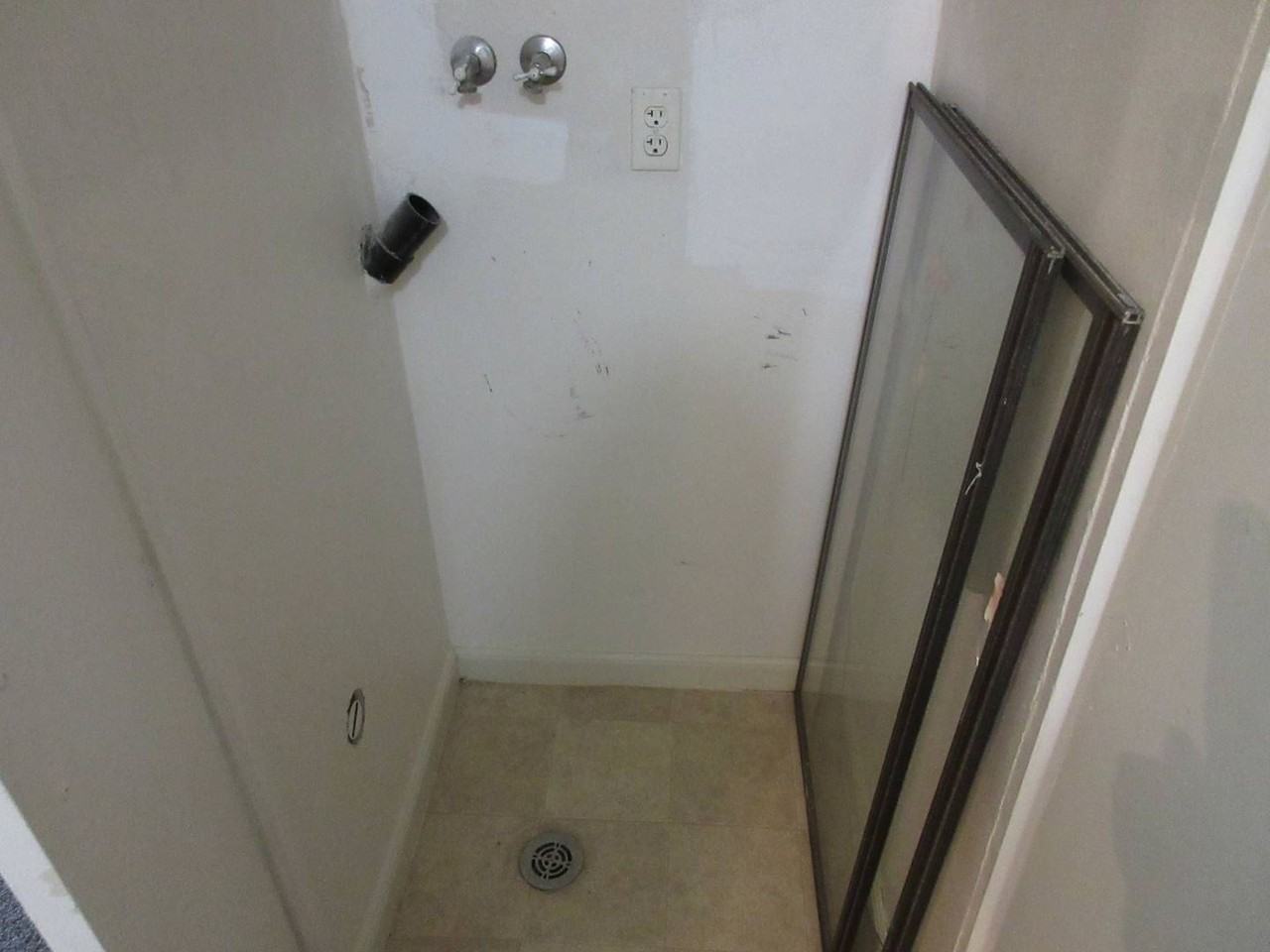 303 N 400 W - Photo 7 of 10