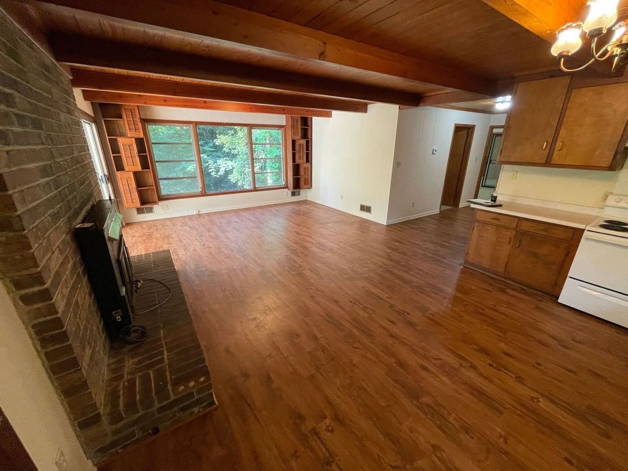 2341 Mars Hill Rd - Photo 4 of 13