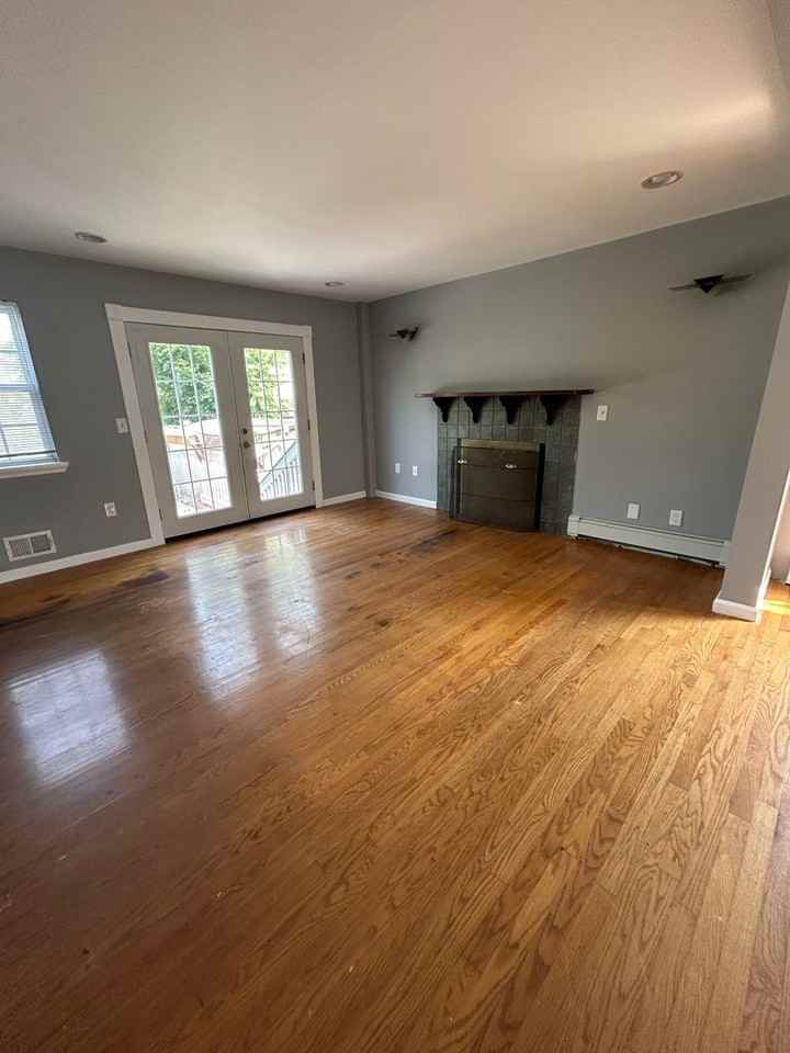 302 Atkins Ave - Photo 4 of 30