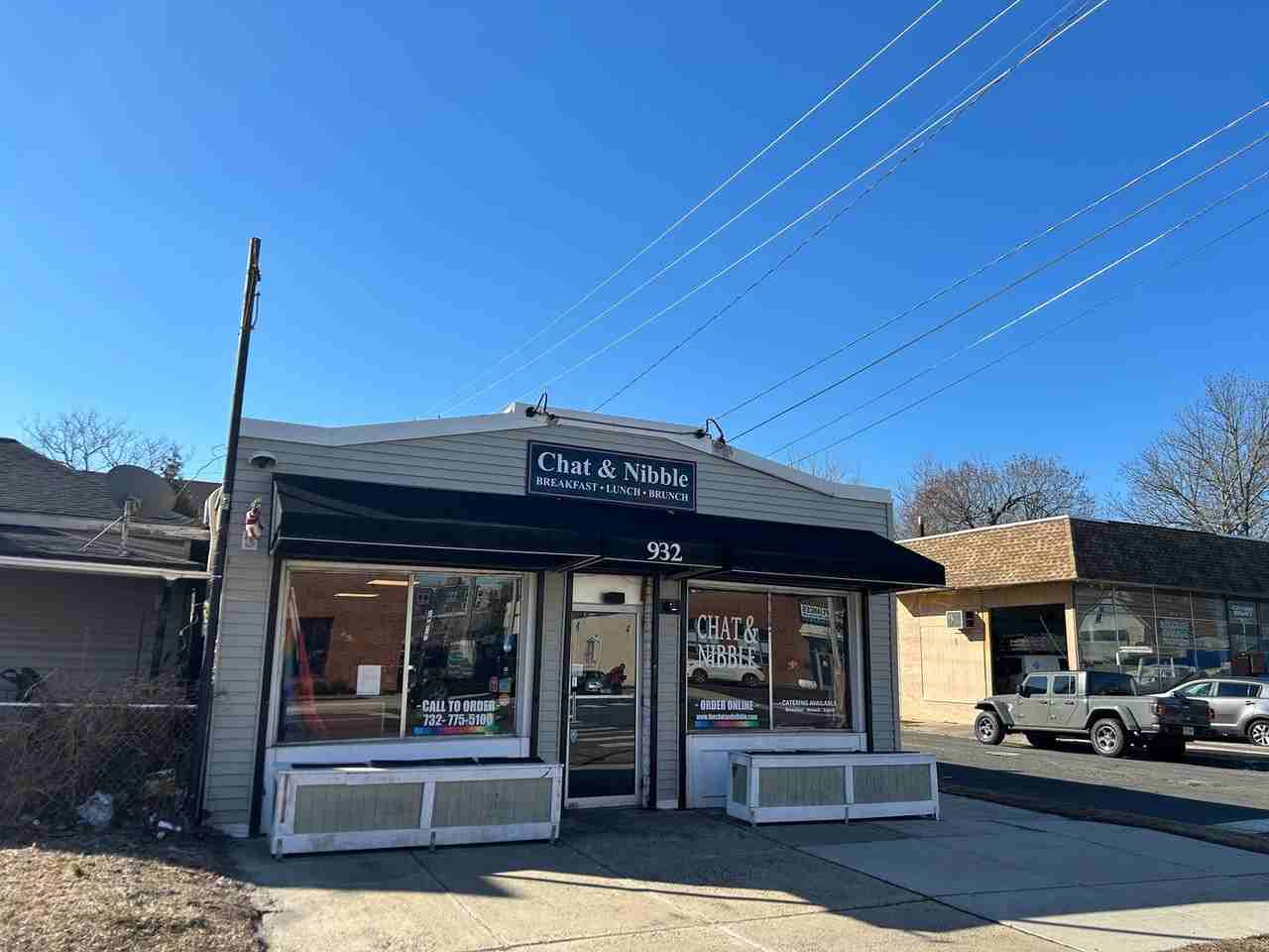 406 Comstock St - Photo 5 of 16