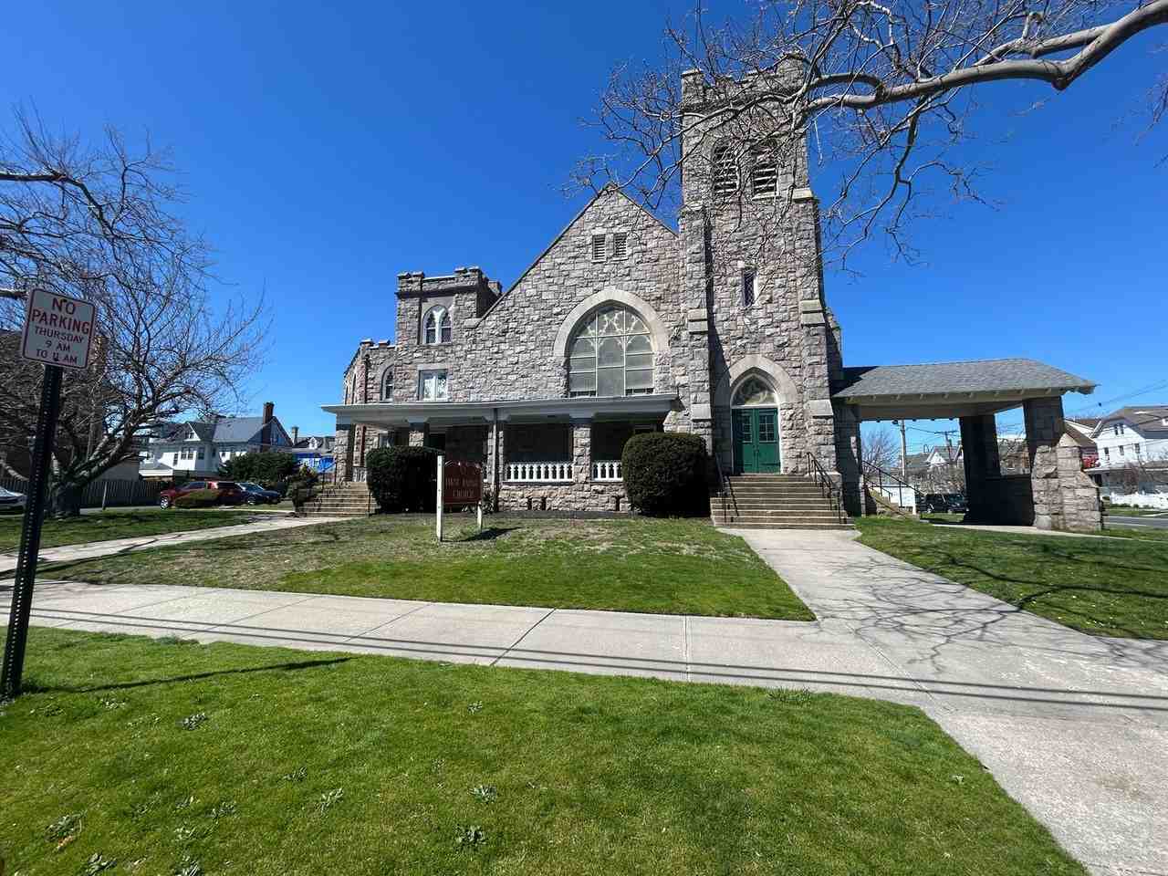 406 Comstock St - Photo 6 of 16