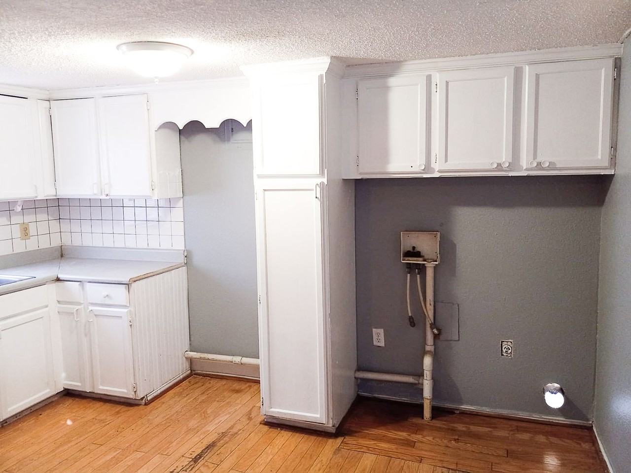 710 9th St - Photo 7 of 10