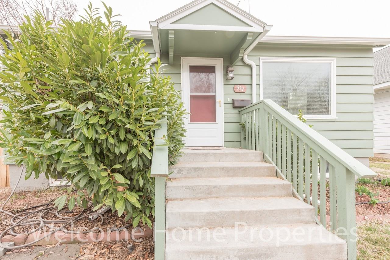 537 Balm St - Photo 3 of 24