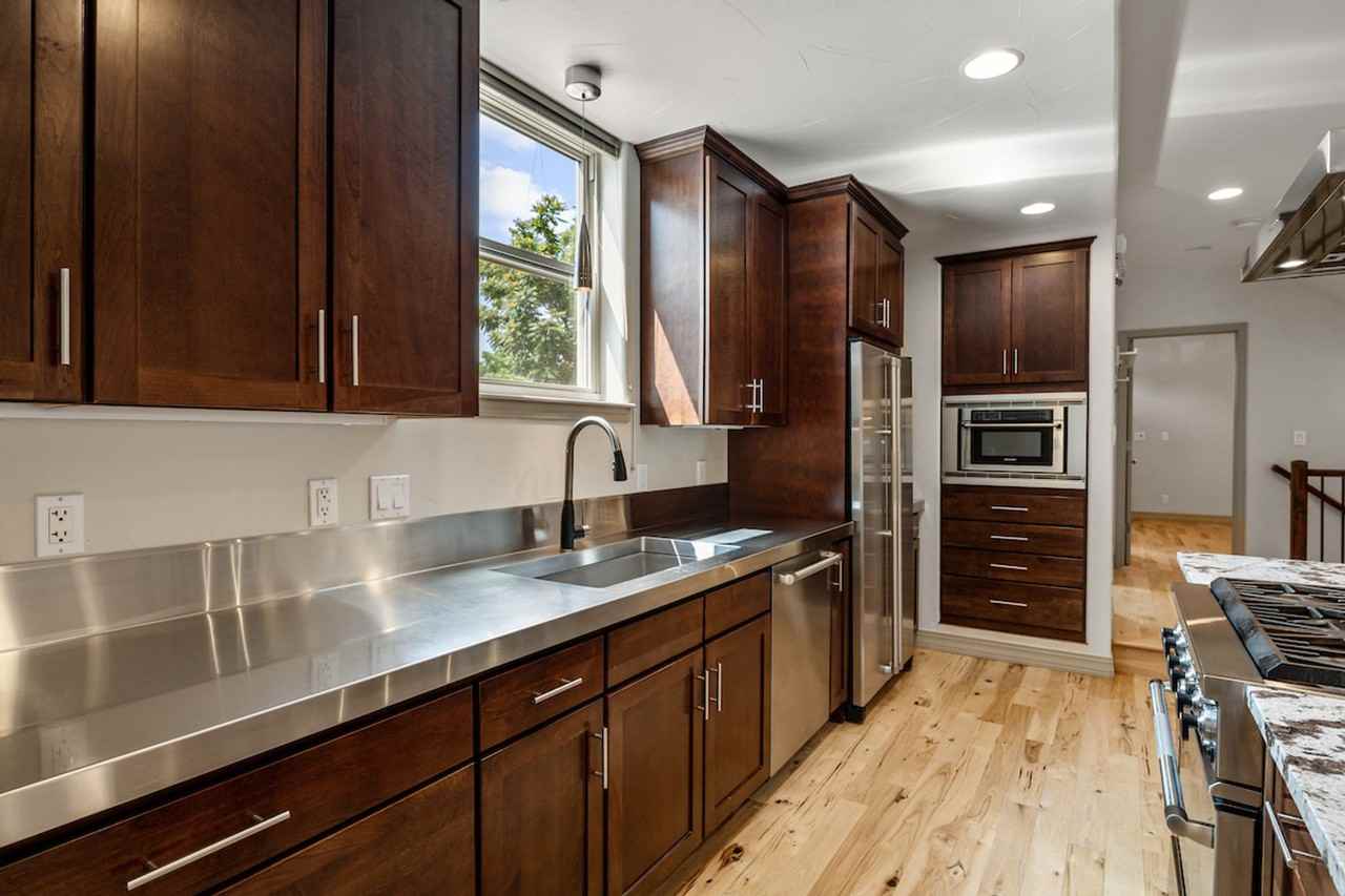 1275 S Clayton St - Photo 7 of 38