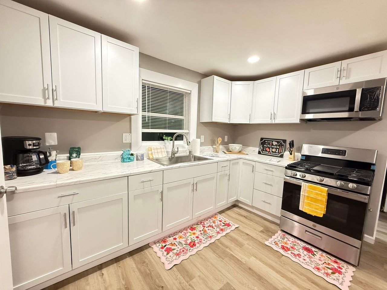 111 Marlborough St - Photo 2 of 11