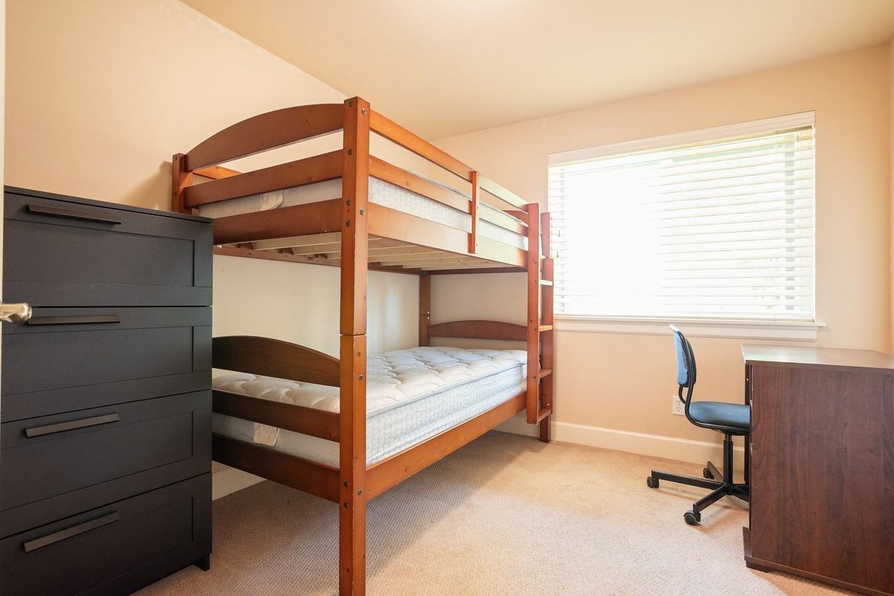 3602 14th Ave W - Photo 5 of 31