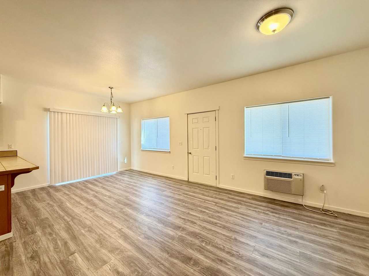 2223 Jakob Ave - Photo 3 of 13