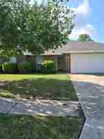 featured image of 3806 Lone Oak Dr