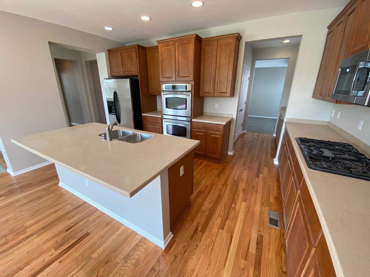 17148 Moorside Dr - Photo 6 of 39