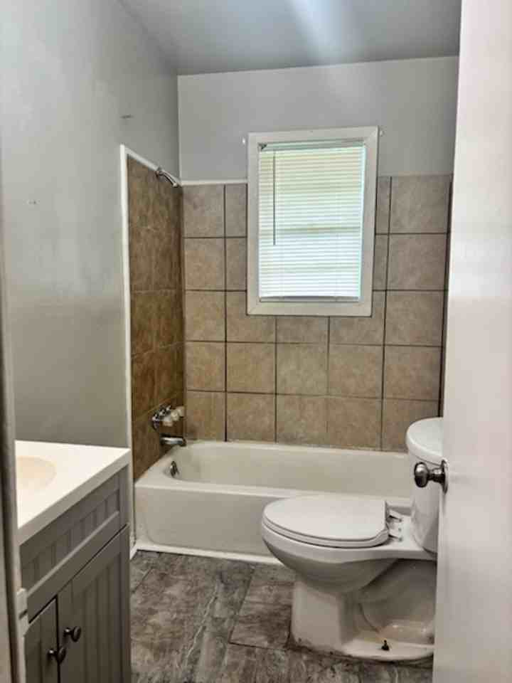 1554 Dianne Dr - Photo 6 of 10