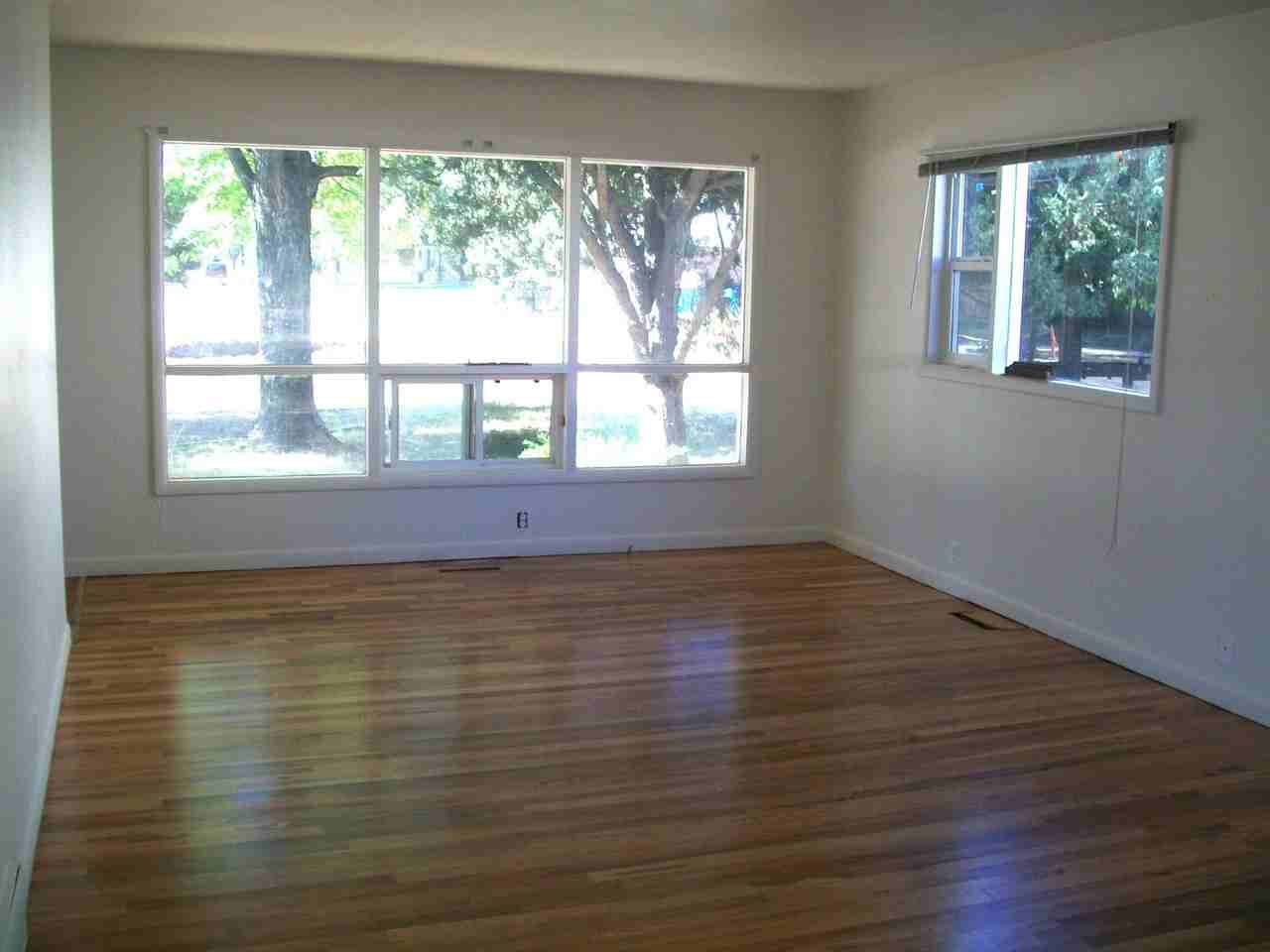 1912 W Elizabeth St - Photo 2 of 9