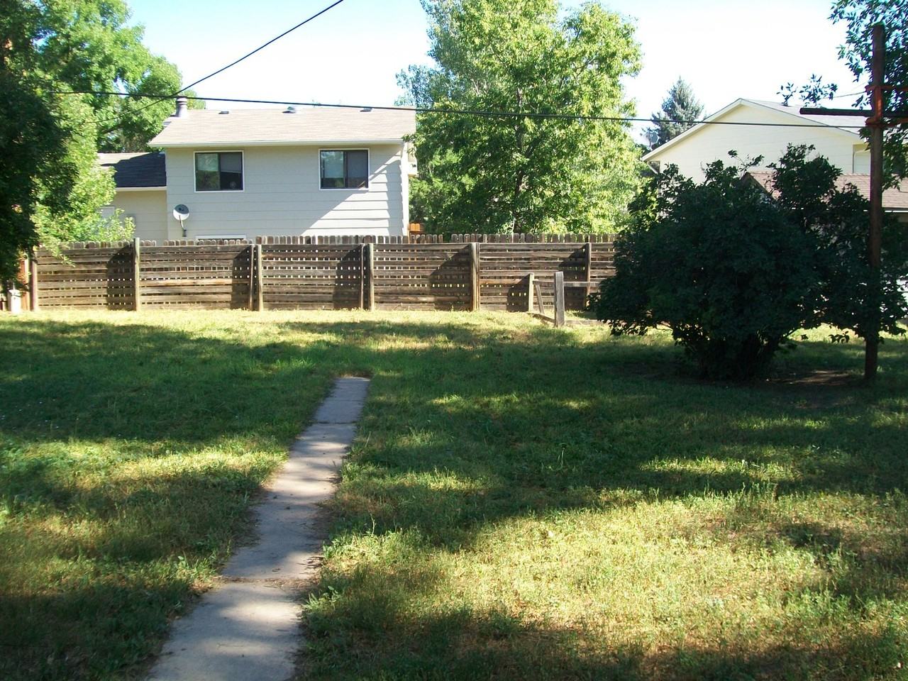 1912 W Elizabeth St - Photo 5 of 14