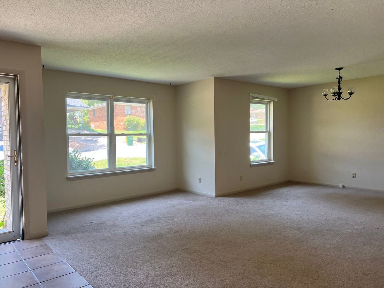 4612 N Cypress St - Photo 4 of 27