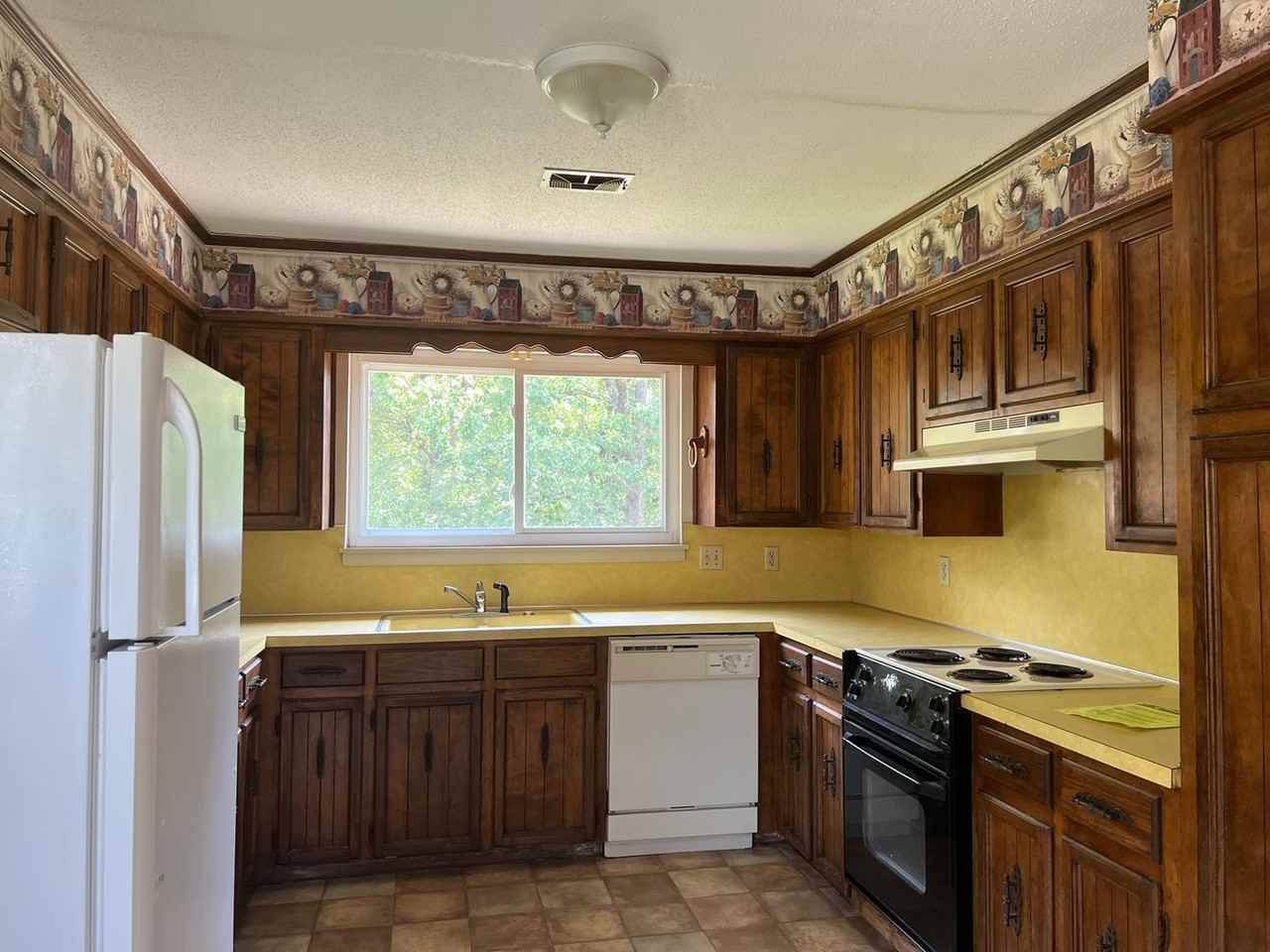 4612 N Cypress St - Photo 7 of 27