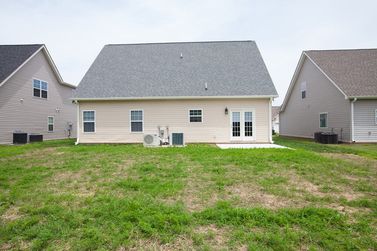 2524 Waterhaven Dr - Photo 3 of 15