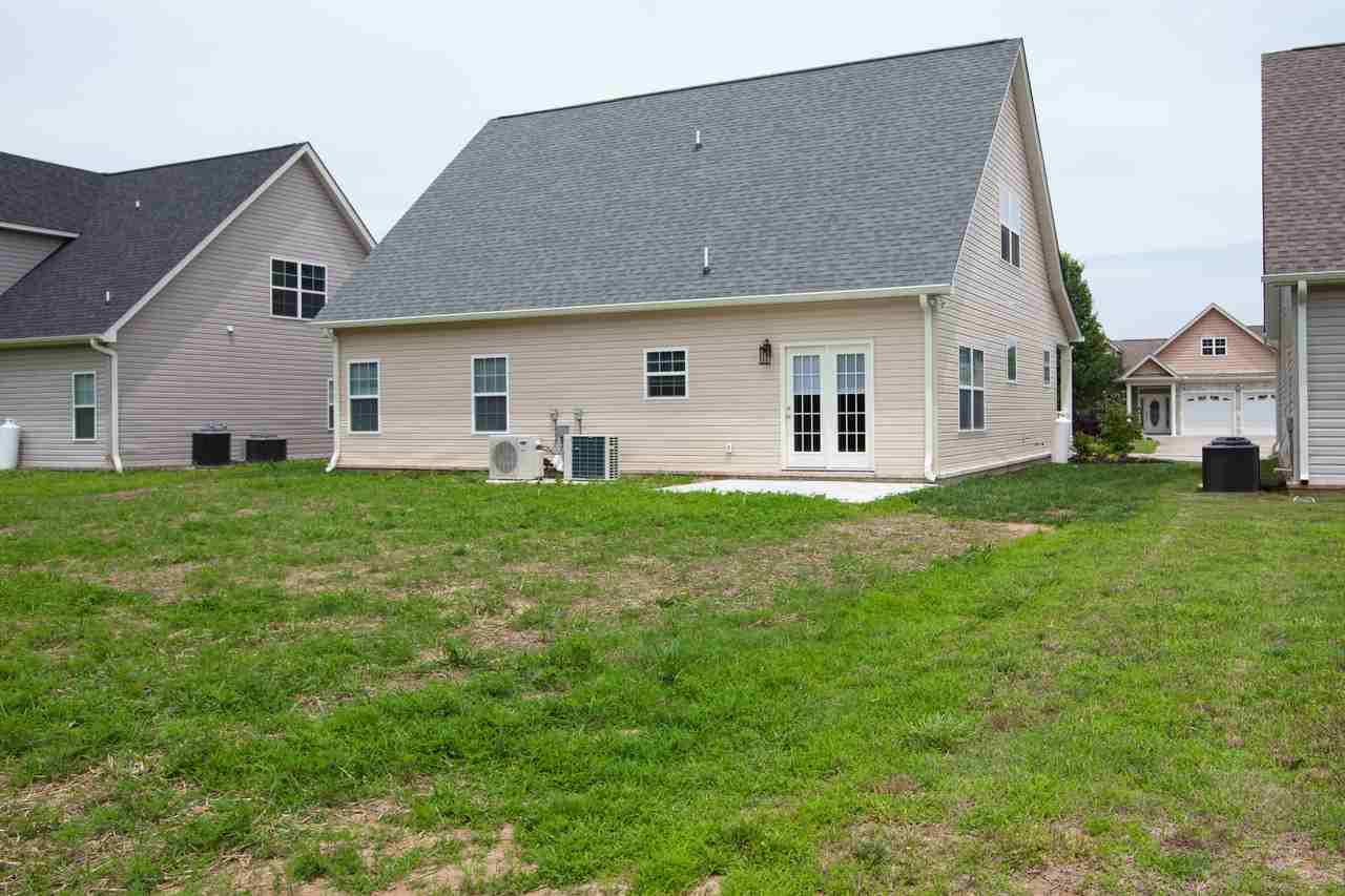 2524 Waterhaven Dr - Photo 4 of 15