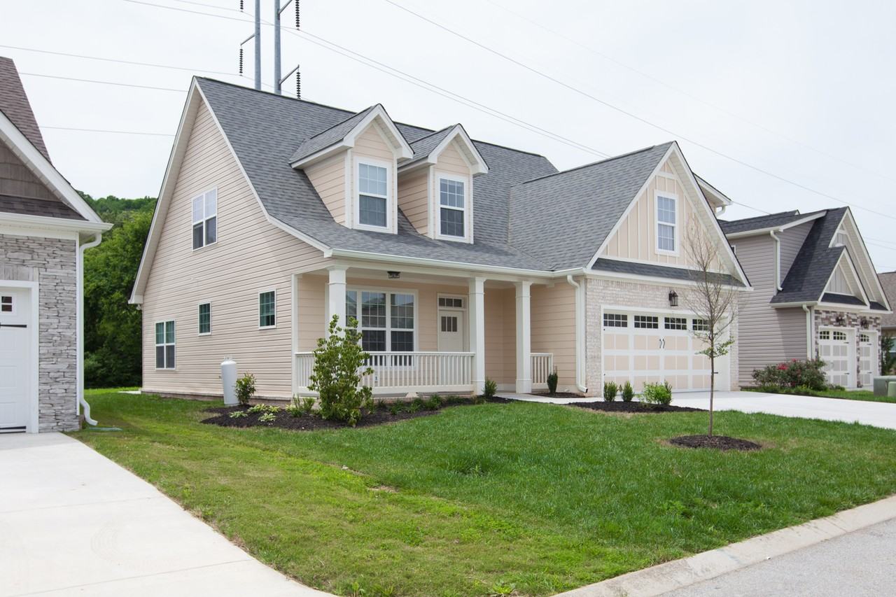 2524 Waterhaven Dr - Photo 5 of 15