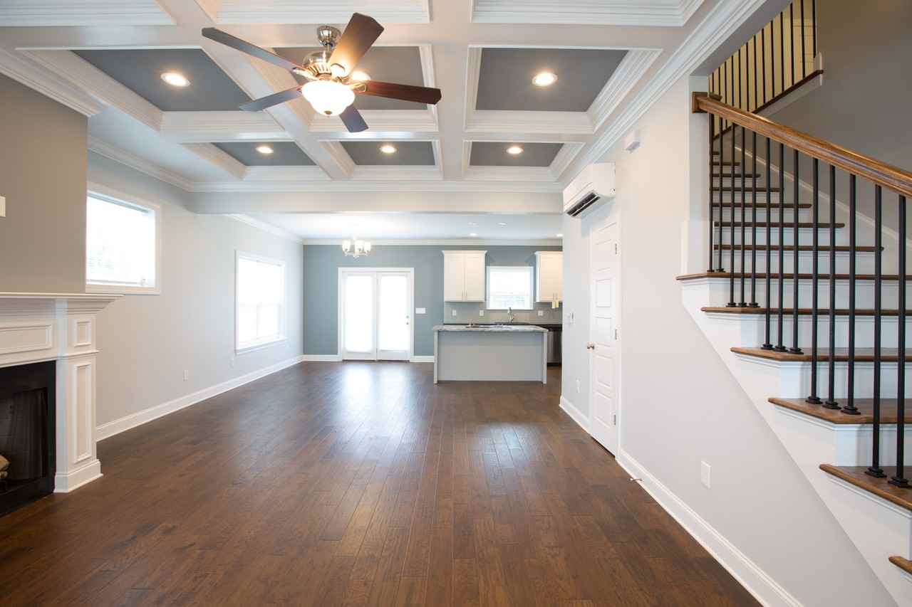 2524 Waterhaven Dr - Photo 6 of 15