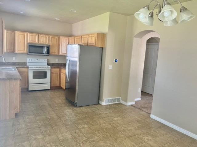 1634 Westsouth #36 - Photo 4 of 26