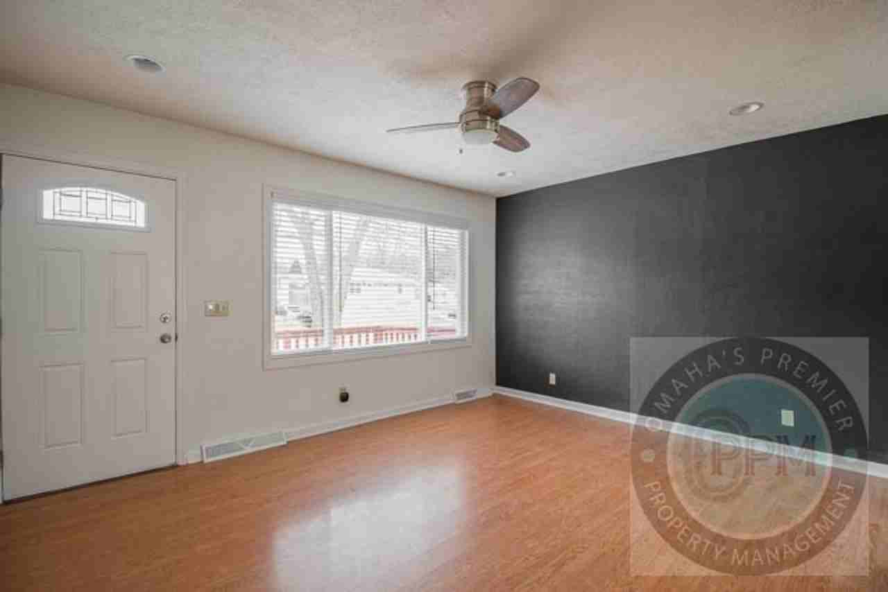 2924 Westgate Rd - Photo 4 of 22