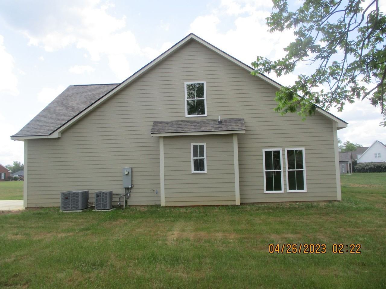 126 Chelmsford Ct - Photo 4 of 9