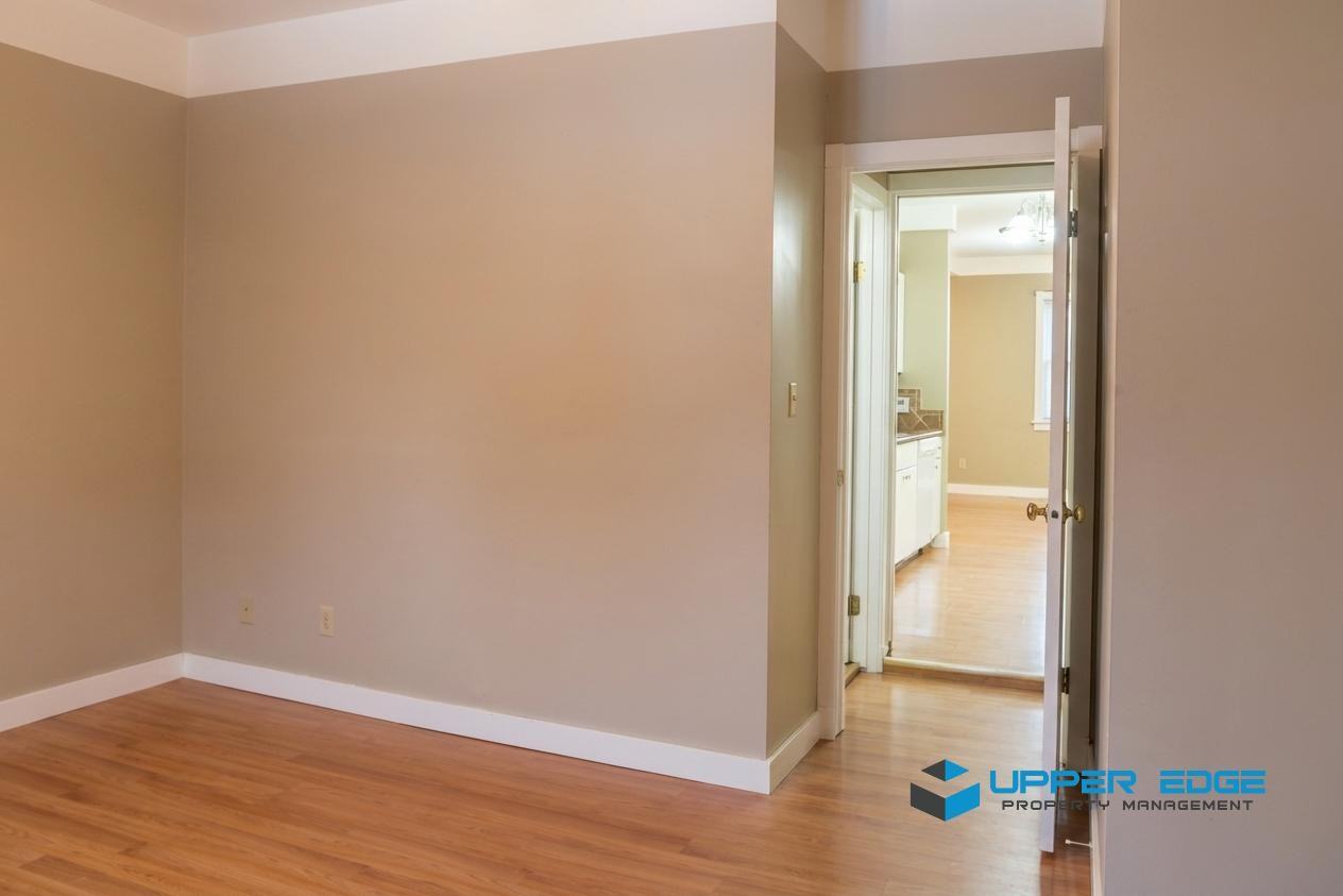 244 Lansdowne Avenue - Photo 2 of 12