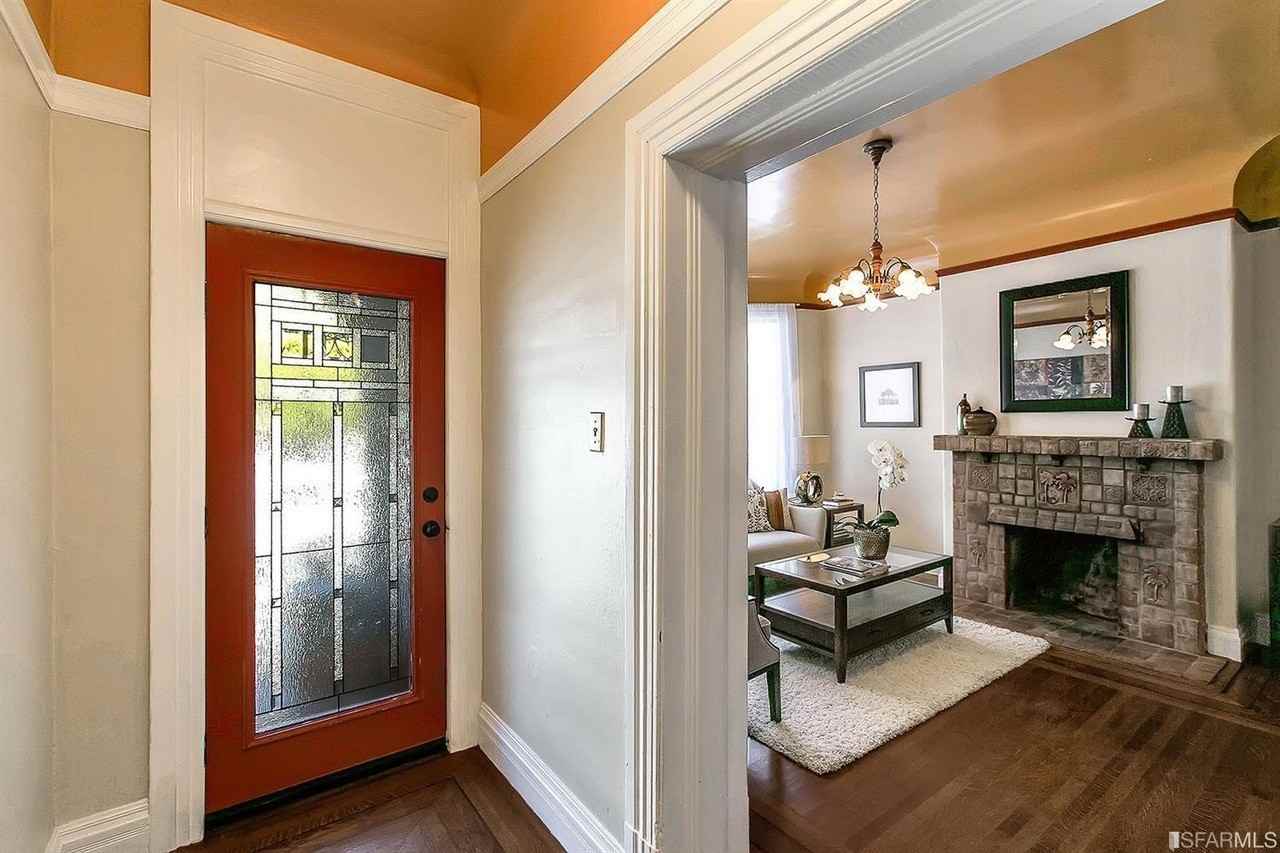 3012 Pierce St - Photo 3 of 14