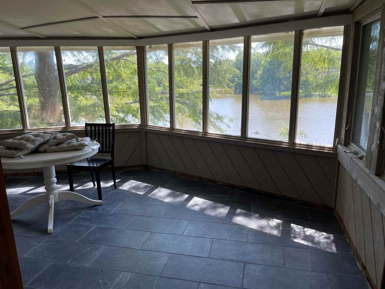 2204 Lake Dr - Photo 6 of 23