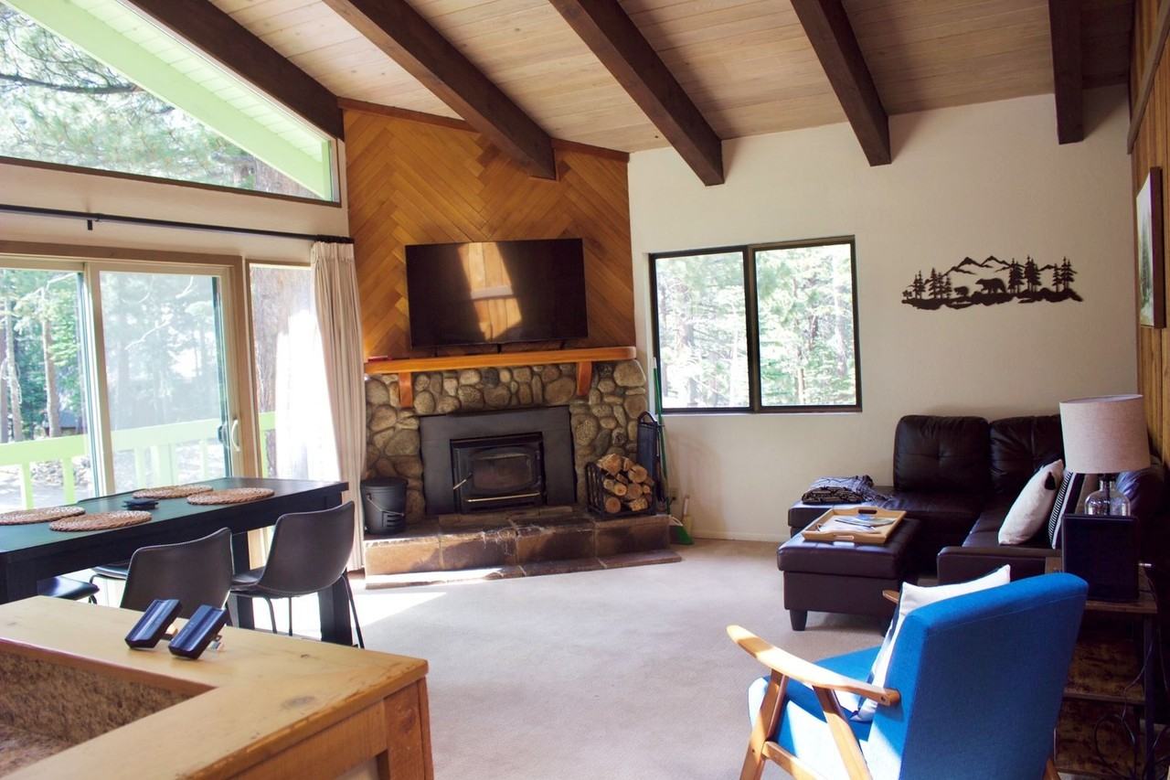 181 Crystal Ln - Photo 4 of 18