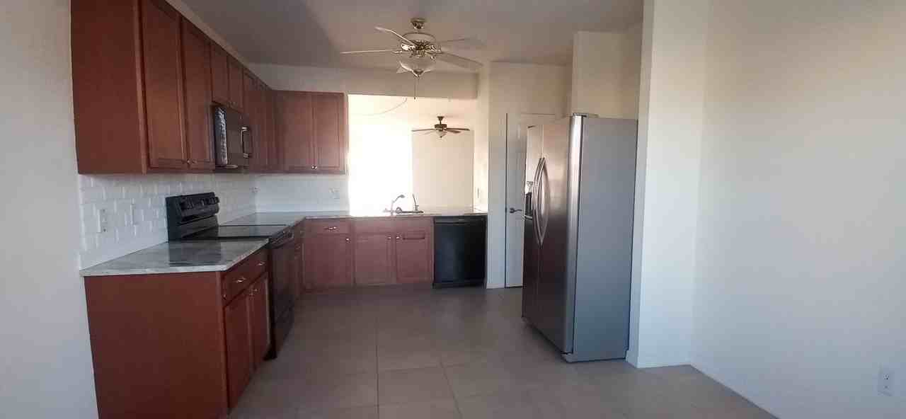 3440 Cancun Ct - Photo 3 of 18