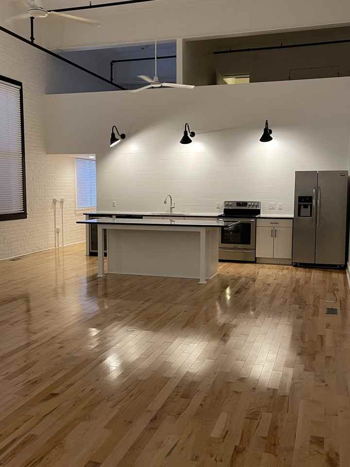 423 T #110 - Photo 3 of 18