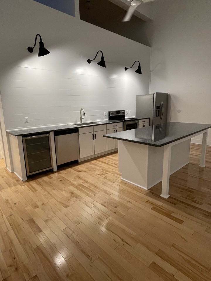 423 T #110 - Photo 4 of 18