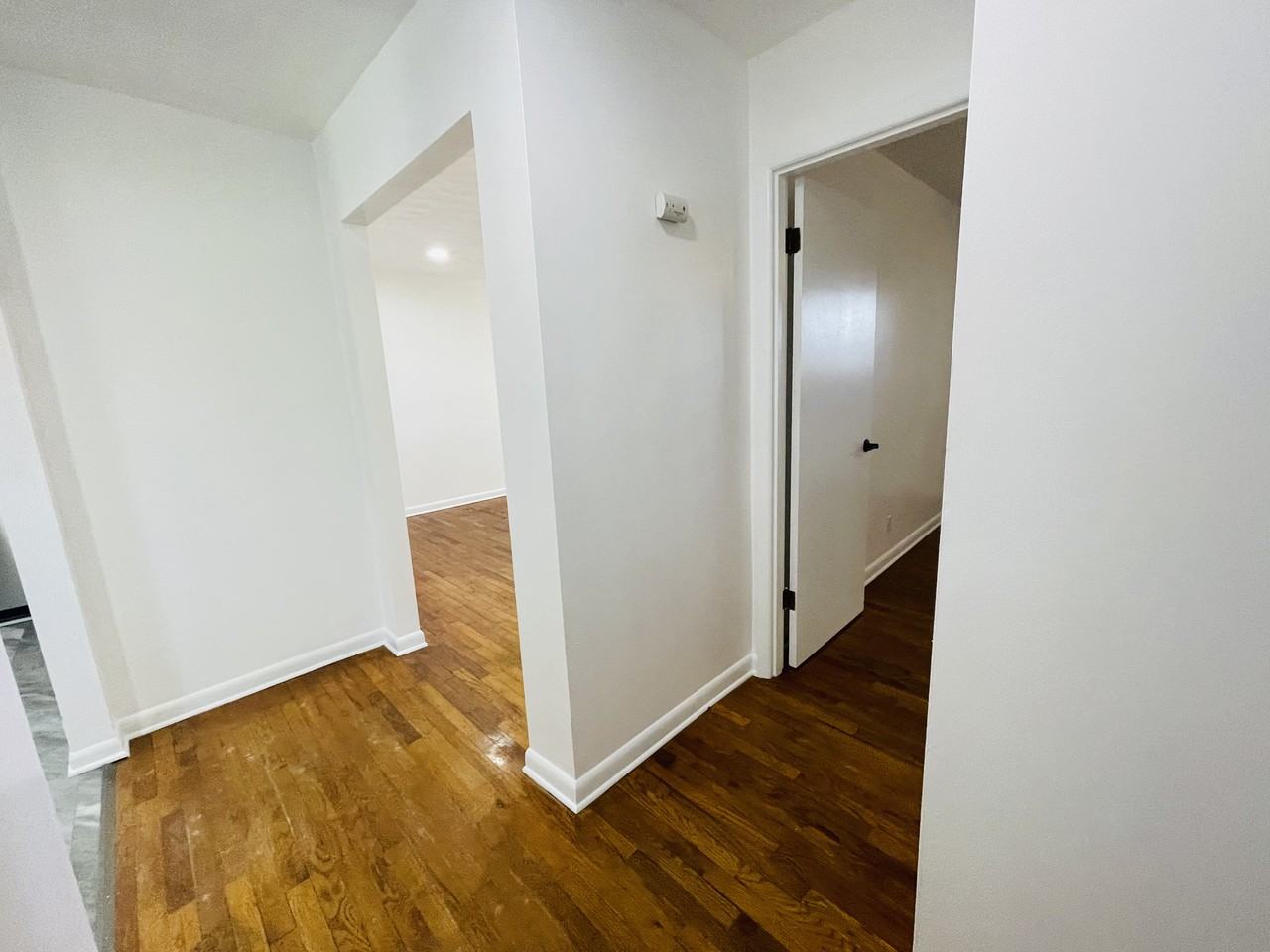 908 S Crutcher Ave #B - Photo 4 of 11