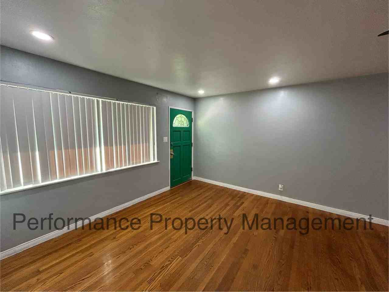 4612 Bloomquist Dr - Photo 2 of 15