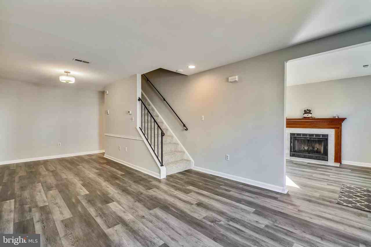 14324 S Shore Ct - Photo 7 of 19