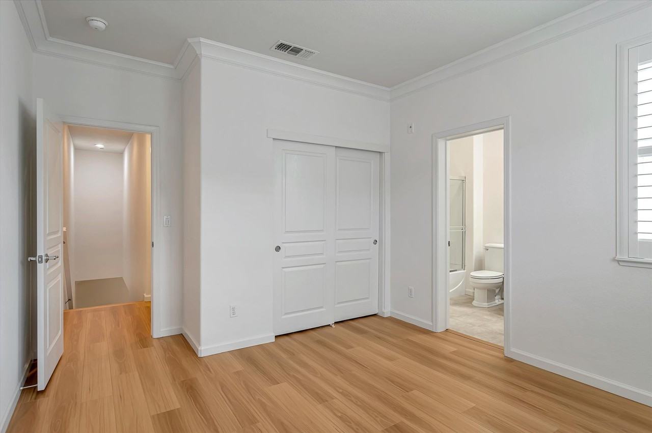 904 Alegre Pl - Photo 7 of 20