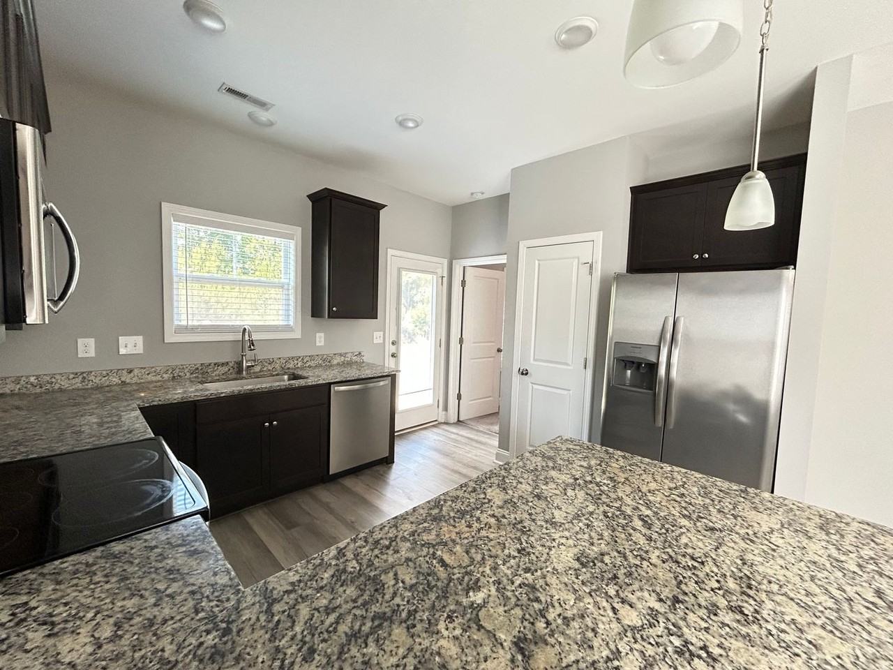 1543 Grey Cliff Run - Photo 7 of 23