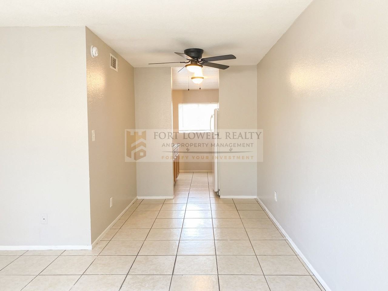 Amberwood Manor - Photo 6 of 21