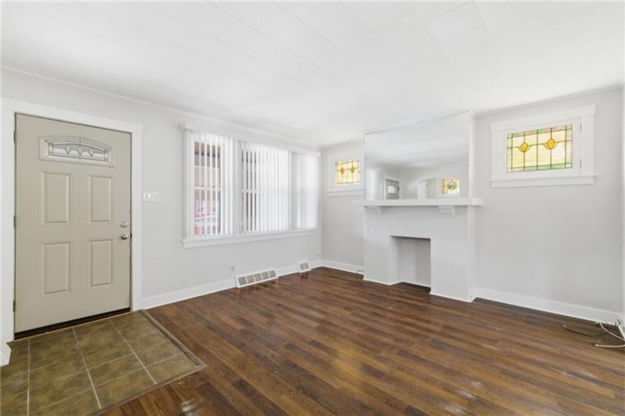 2721 Pyramid Ave - Photo 5 of 25